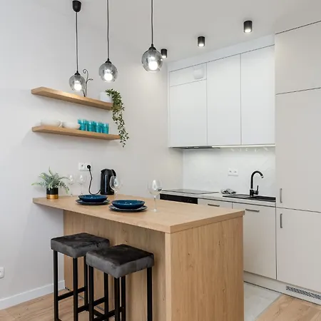 Citynest No 16 *