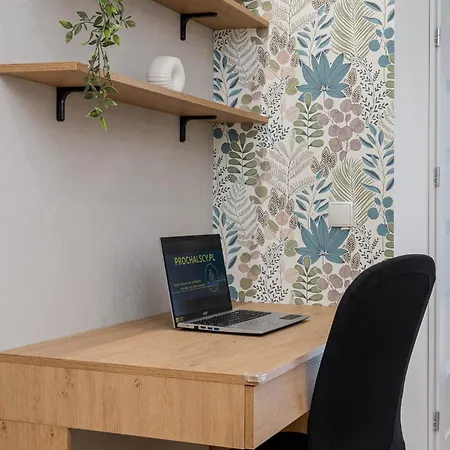 Citynest No 16 アパート *